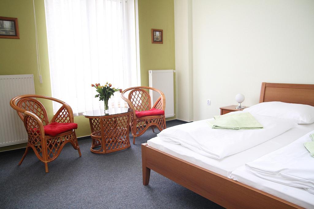Milotin Hotel ซูเบเรซ ภายนอก รูปภาพ